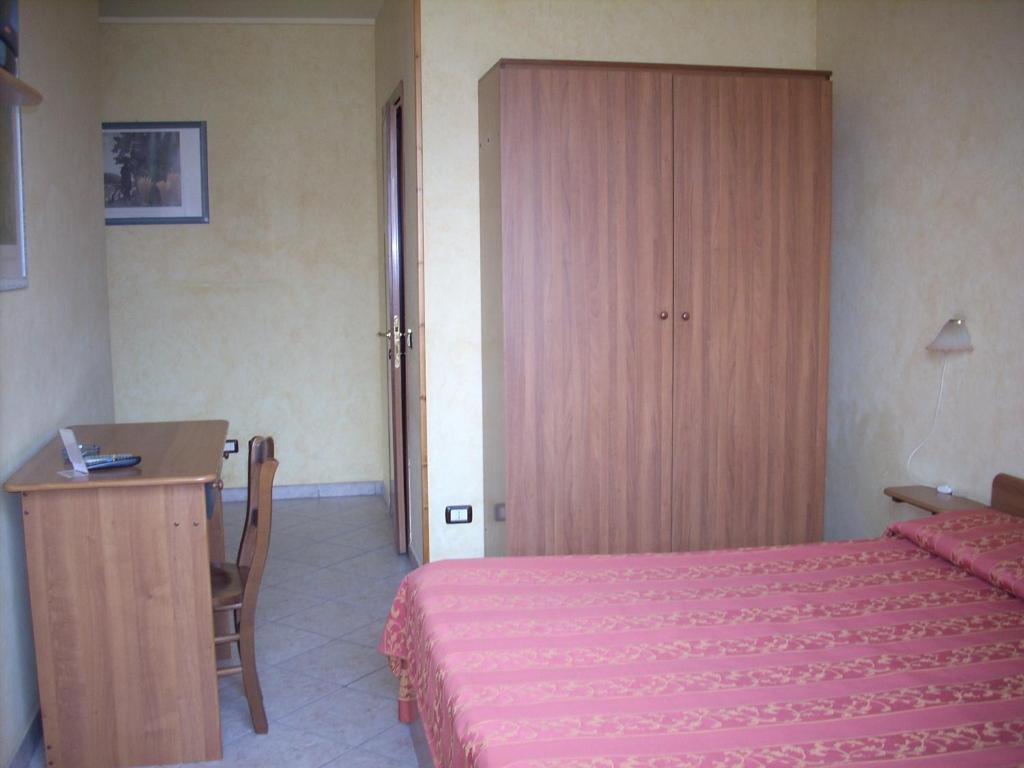 Il Bivio Hotel Carmagnola Δωμάτιο φωτογραφία